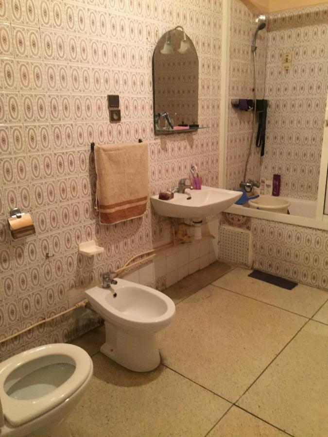 Room In Guest Room - Property Located In A Quiet Area Close To The Train Station And Town Касабланка Экстерьер фото
